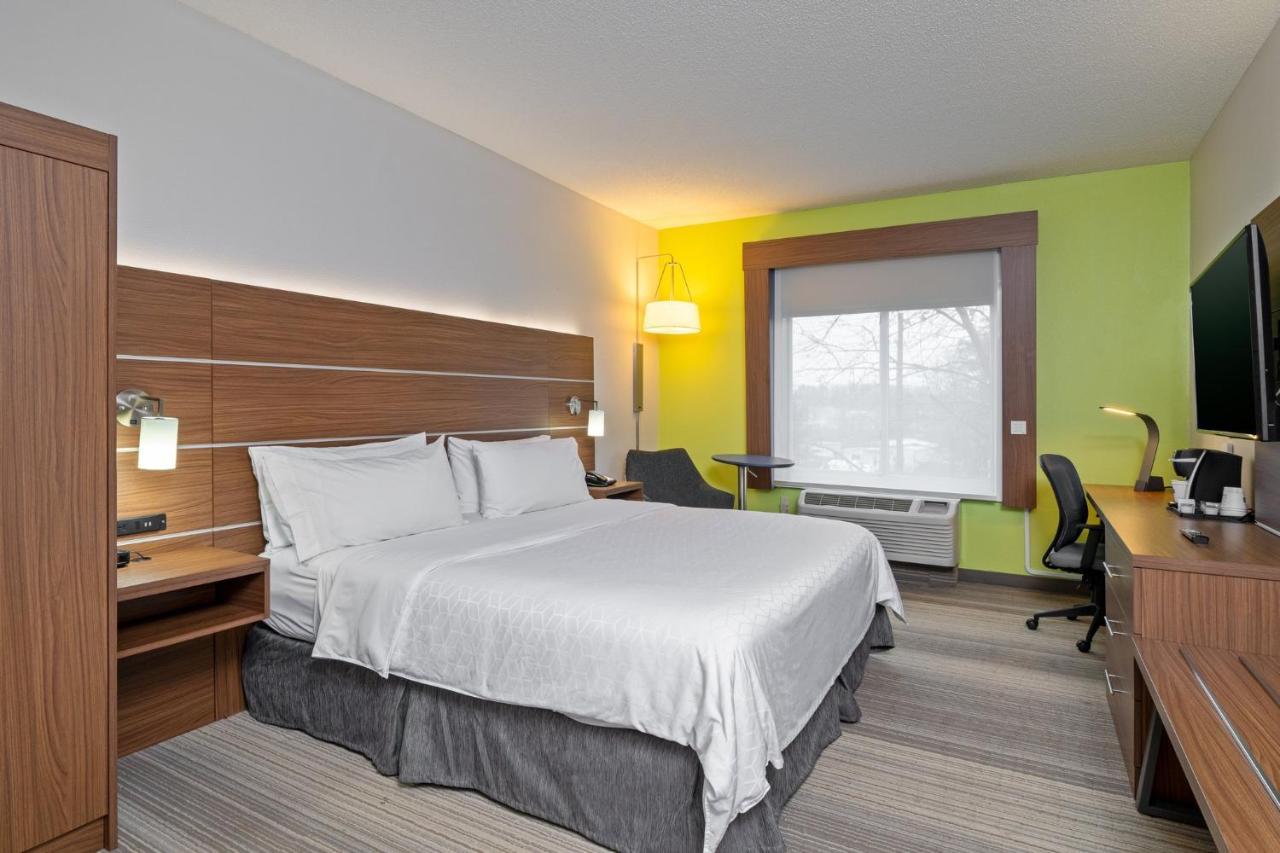 Holiday Inn Express Hotel & Suites Woodbridge, An Ihg Hotel Luaran gambar