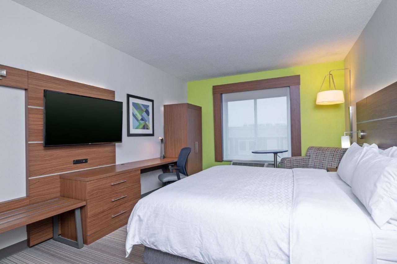 Holiday Inn Express Hotel & Suites Woodbridge, An Ihg Hotel Luaran gambar