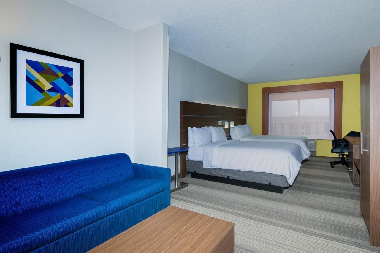 Holiday Inn Express Hotel & Suites Woodbridge, An Ihg Hotel Luaran gambar