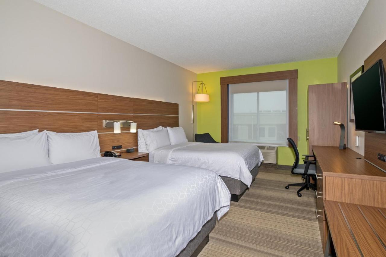 Holiday Inn Express Hotel & Suites Woodbridge, An Ihg Hotel Luaran gambar