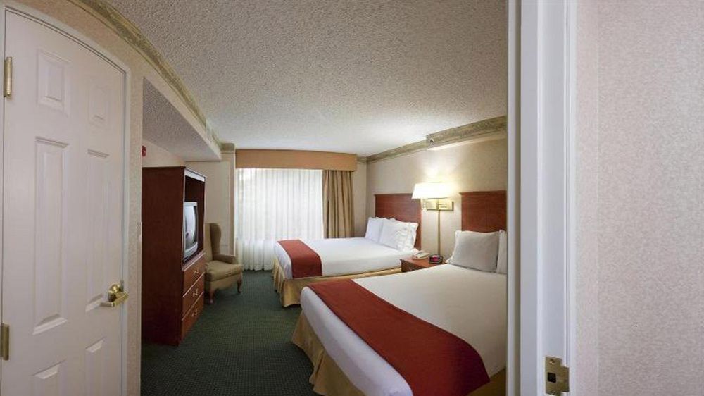 Holiday Inn Express Hotel & Suites Woodbridge, An Ihg Hotel Luaran gambar